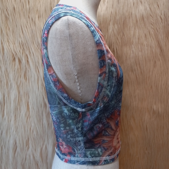 SHEIN Sun Graphic 🌞 Print Mesh Tank - Picture 3 of 6